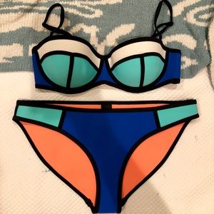 Triangl bikini